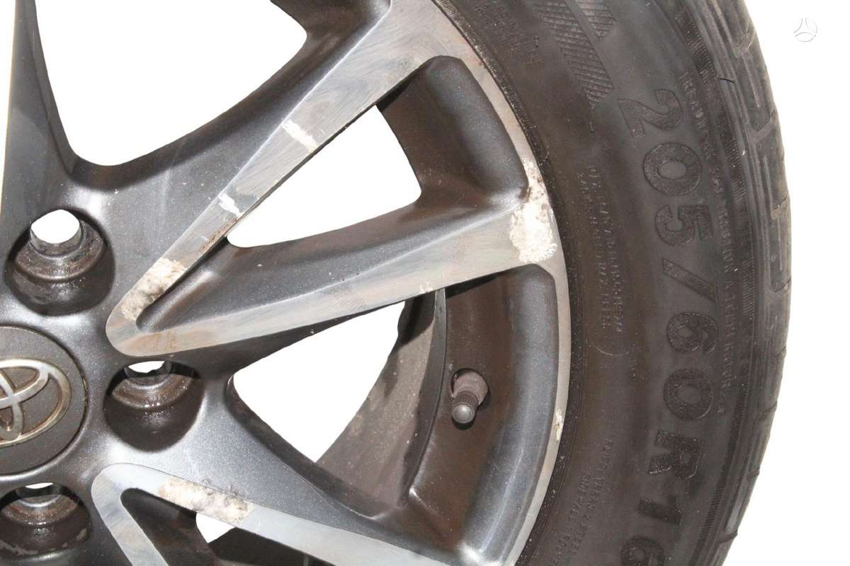 Toyota Verso, lengvojo lydinio, R16
