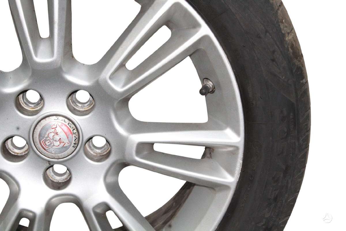 Jaguar XE, lengvojo lydinio, R17