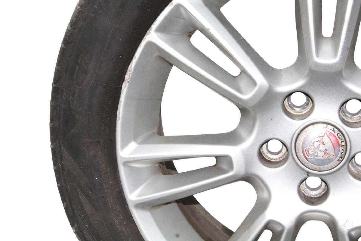 Jaguar XE, lengvojo lydinio, R17