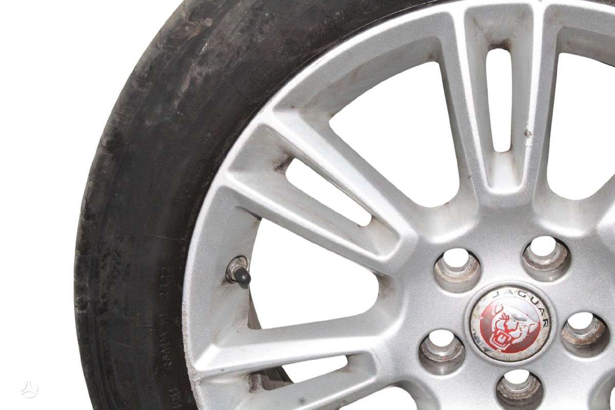 Jaguar XE, lengvojo lydinio, R17
