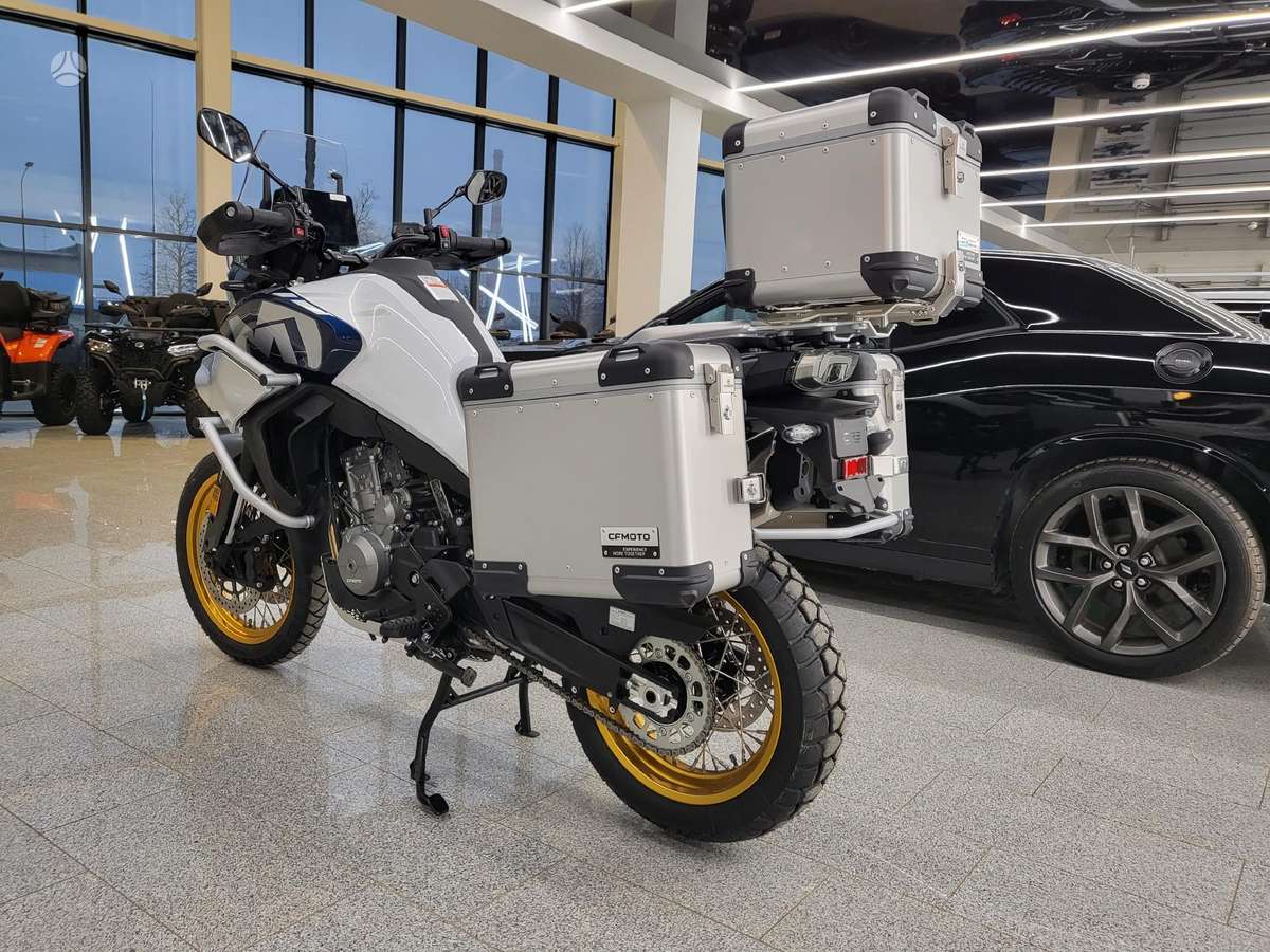 CFMOTO 800 Explore 799cc, touring / sport touring