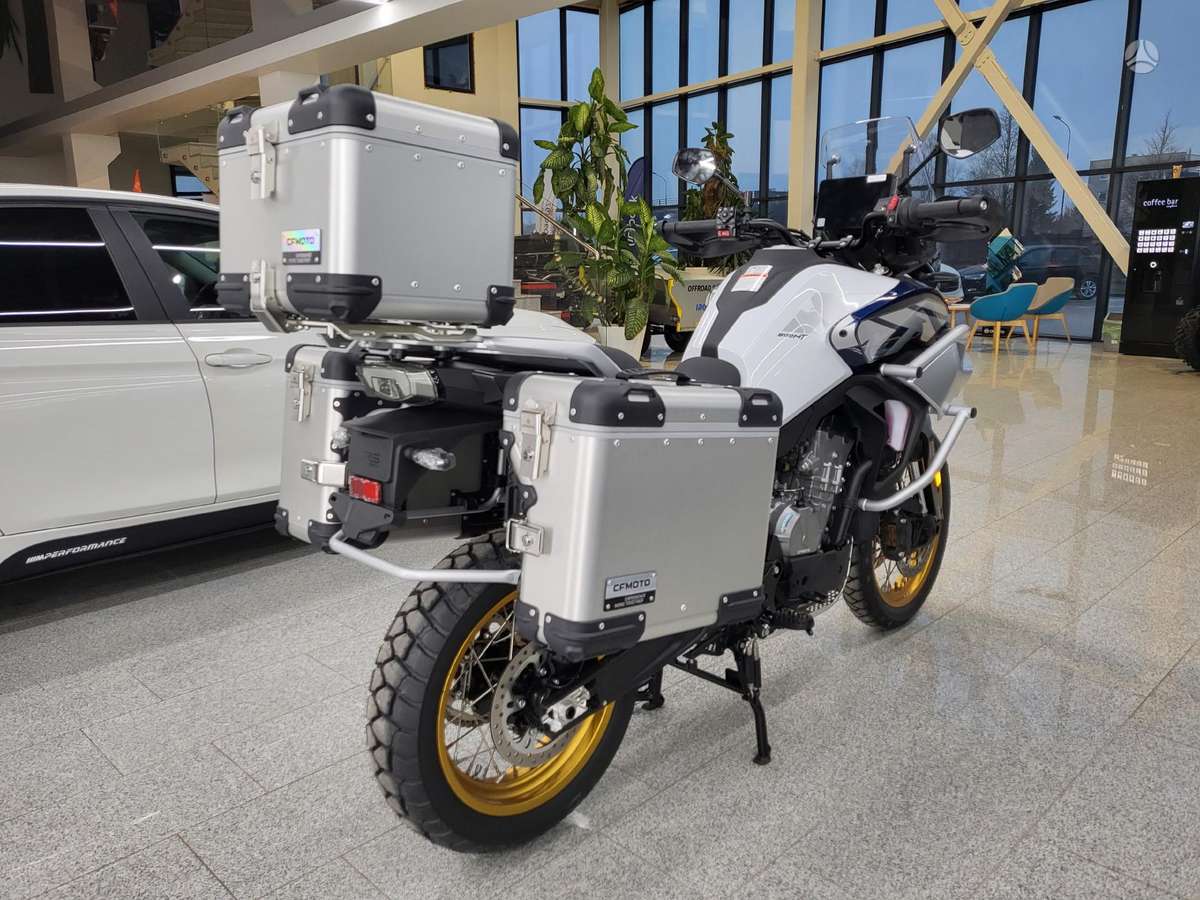 CFMOTO 800 Explore 799cc, touring / sport touring