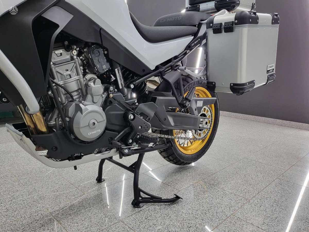 CFMOTO 800 Explore 799cc, touring / sport touring