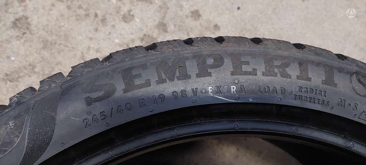 Semperit, žieminės 245/40 R19