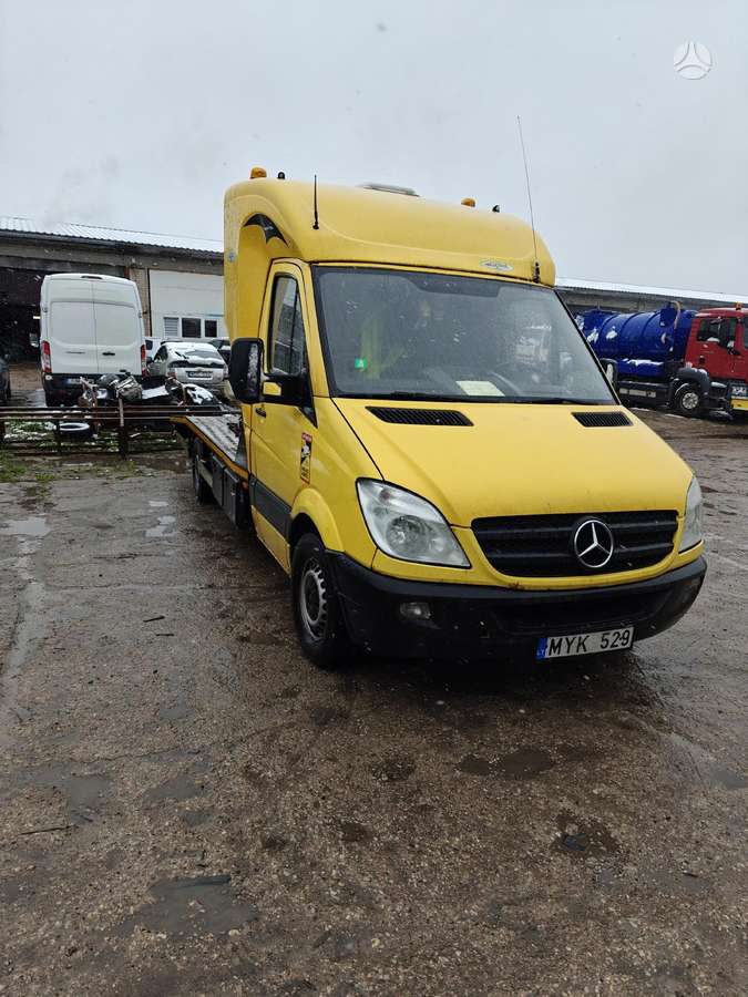 Mercedes-Benz Sprinter, preču