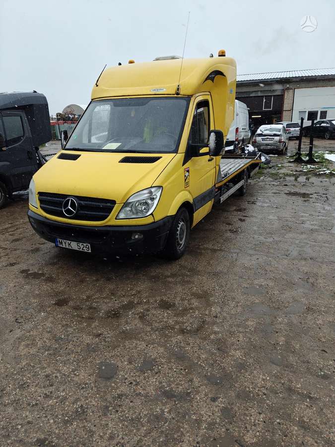Mercedes-Benz Sprinter, preču
