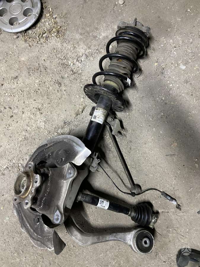 BMW X3 shock absorber, hubs