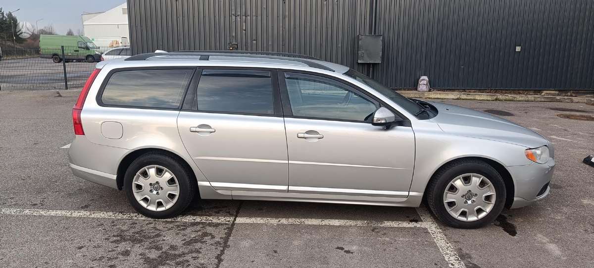 Volvo V70, 2.0 l., universalas