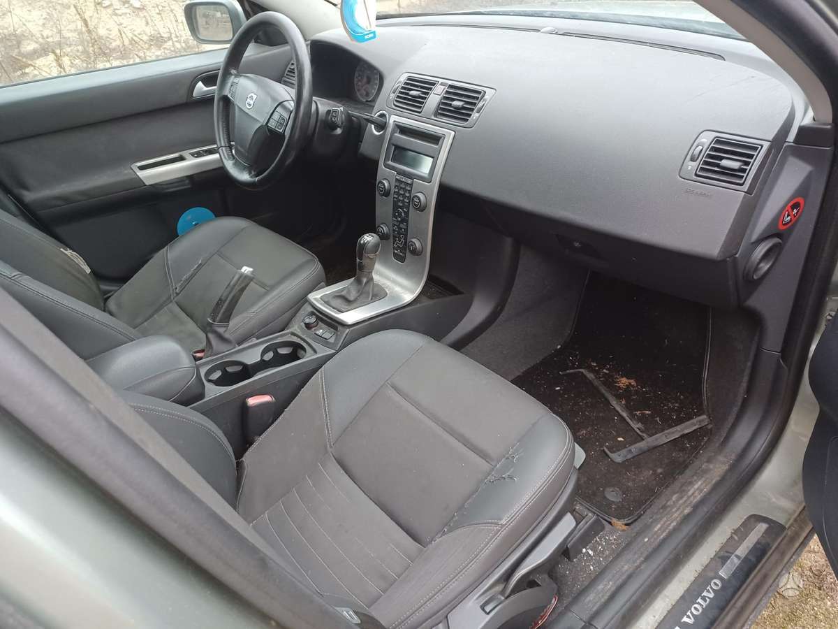 Volvo V50