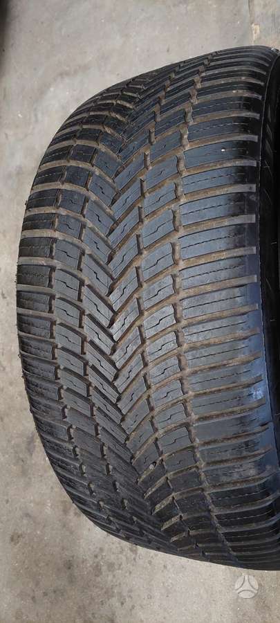 Bridgestone, всесезонные 255/40 R19
