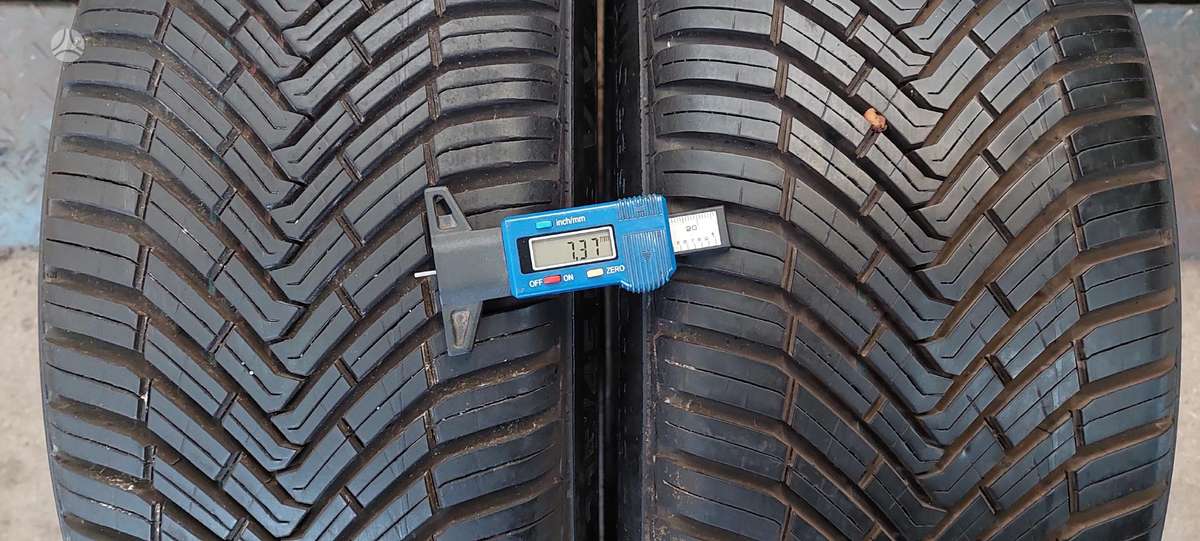 Continental, всесезонные 215/45 R18
