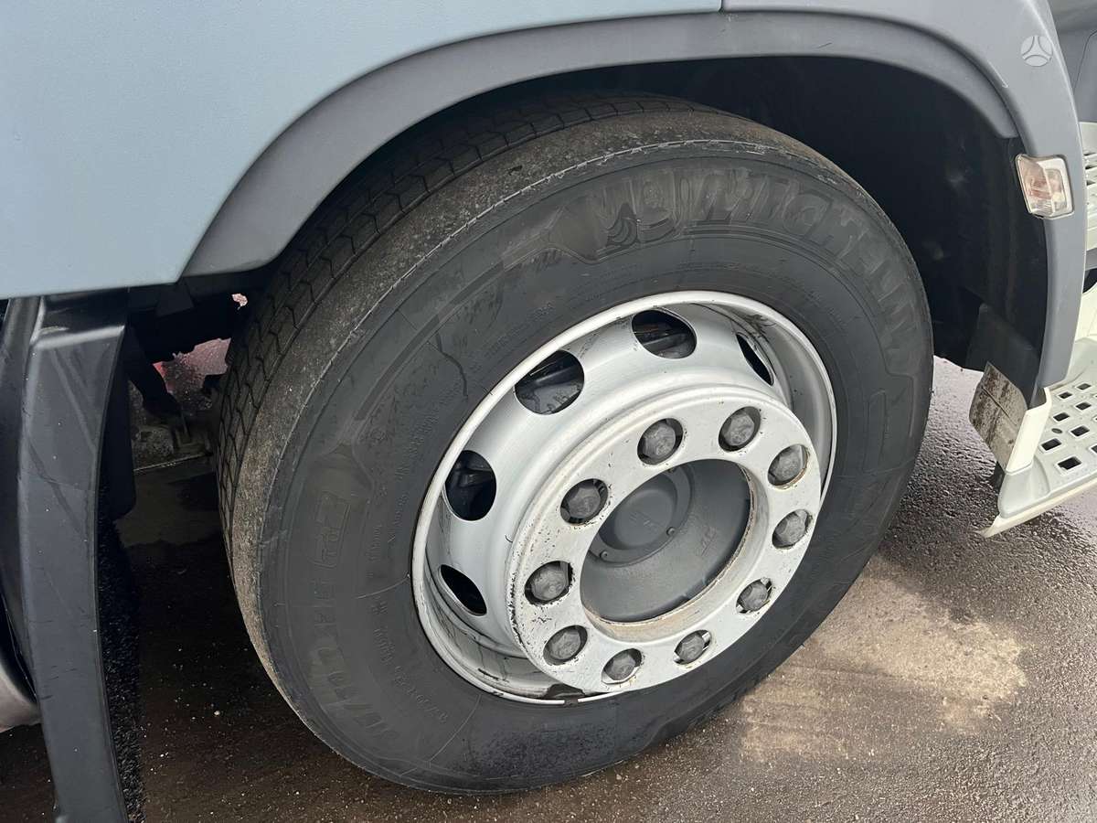 DAF CF 440, auto transporters