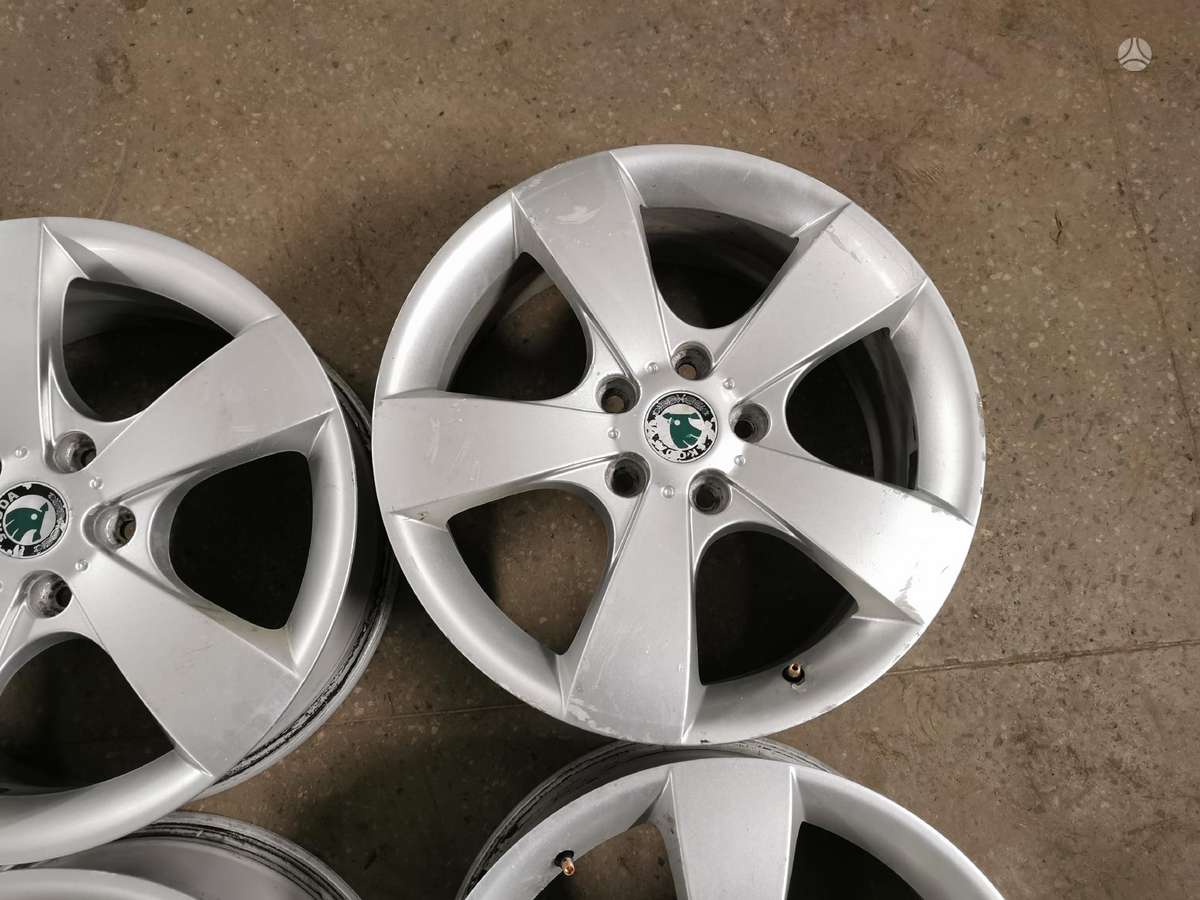 Skoda Super b, легкосплавные , R17