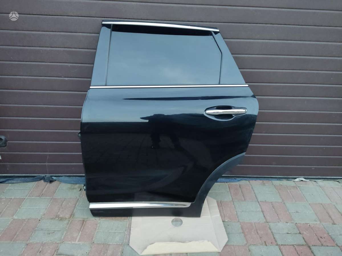 Kia Sorento Komplektines durys be dazymo