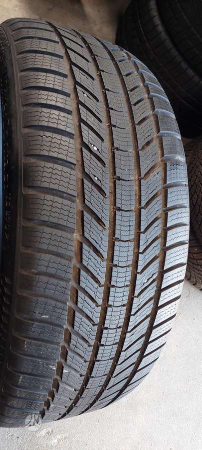 Continental, winter 255/40 R21