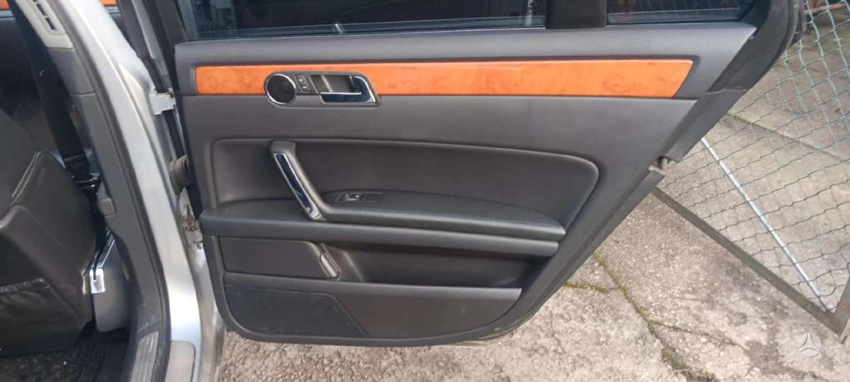 Volkswagen Phaeton