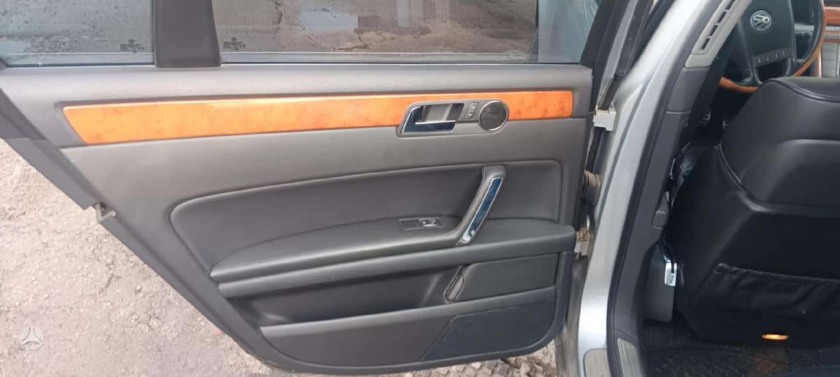 Volkswagen Phaeton