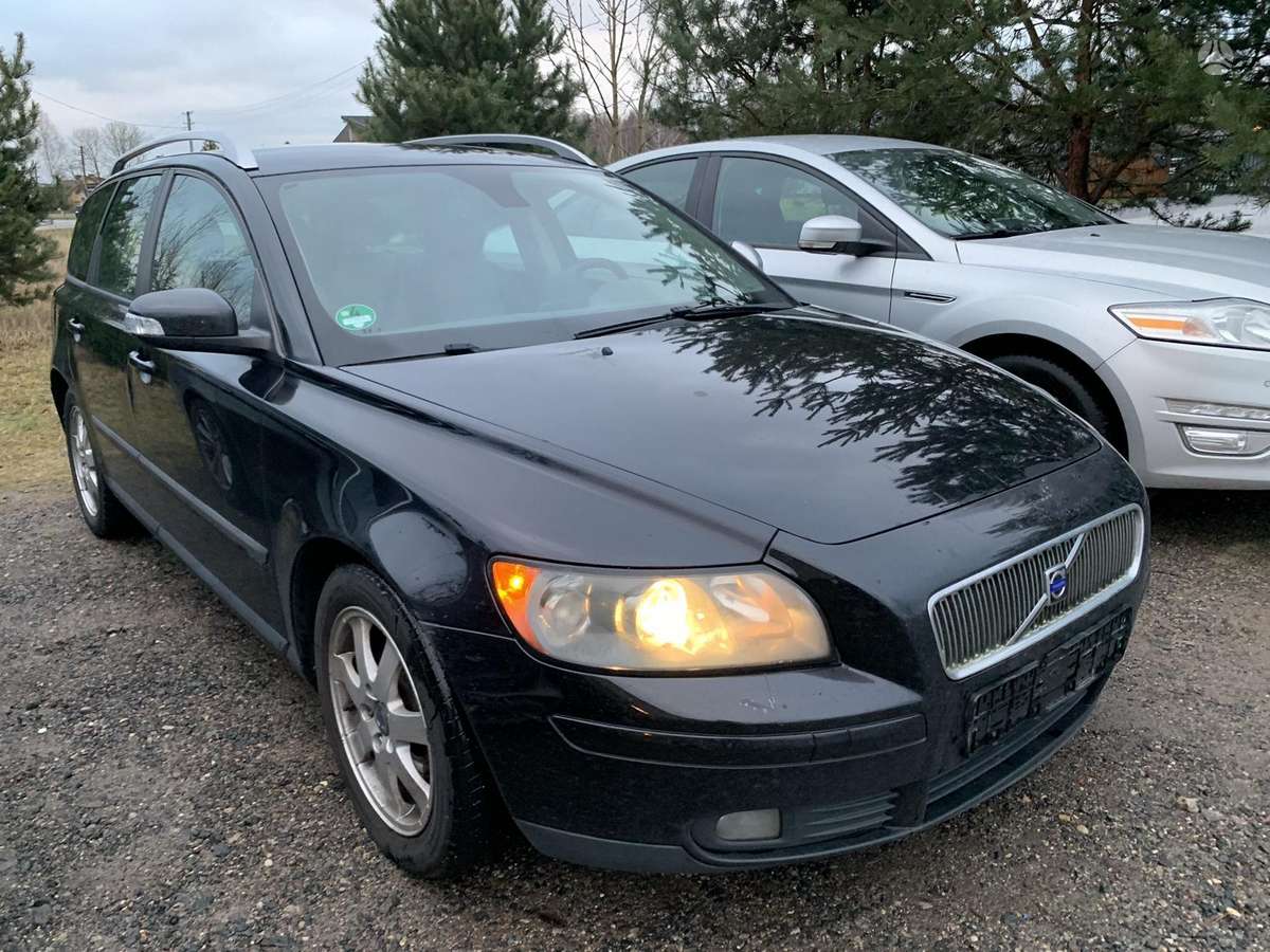 Volvo V50