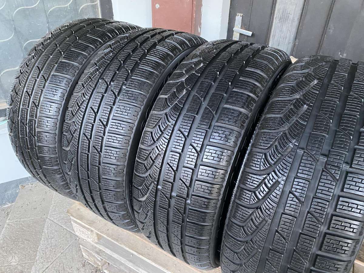 Pirelli Sottozero, winter 215/45 R18
