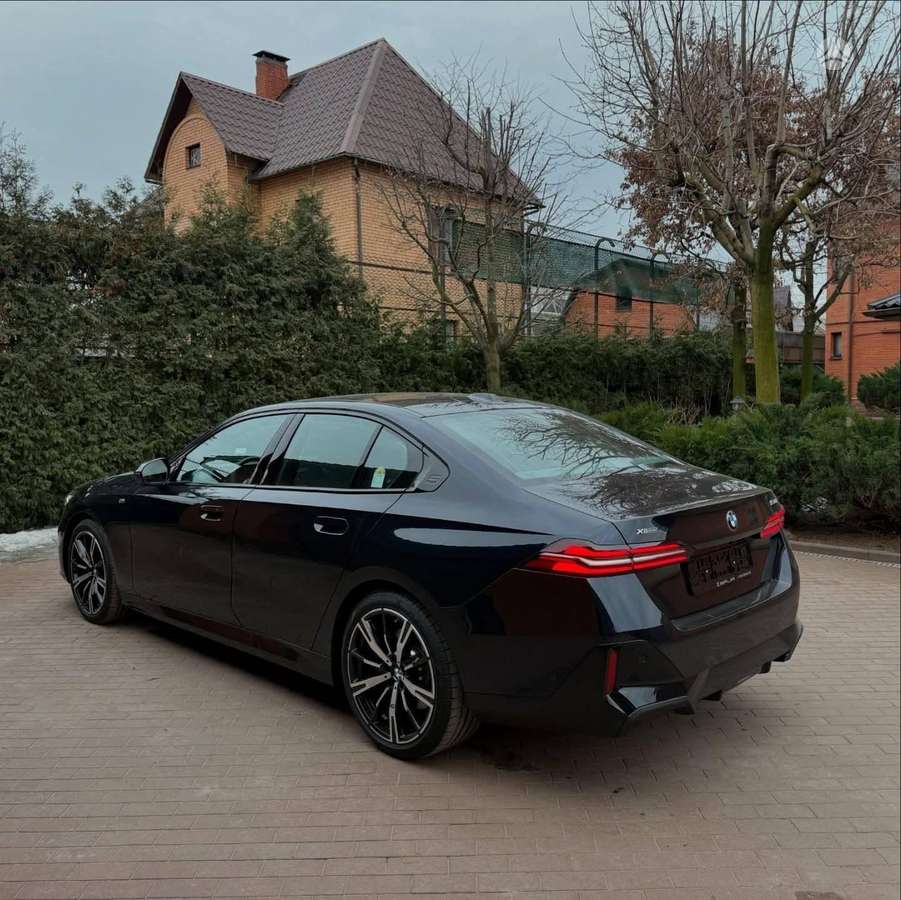 BMW 540, 3.0 l., saloon / sedan
