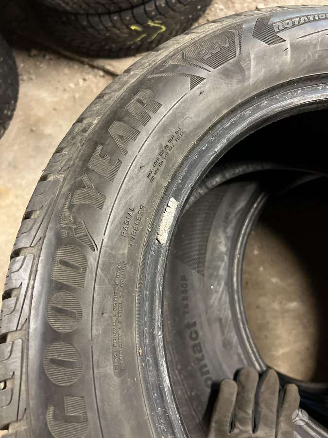 Goodyear ULTRAGRIP ICE SUV, winter 225/60 R17