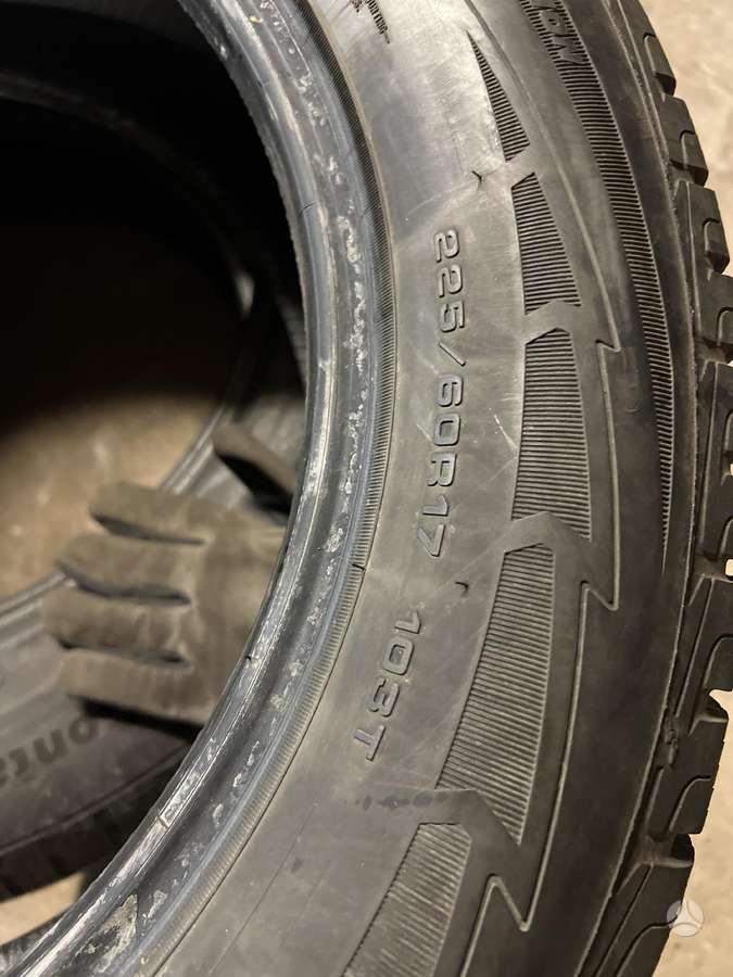 Goodyear ULTRAGRIP ICE SUV, winter 225/60 R17