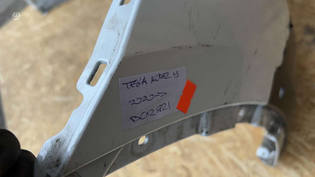 Tesla Model Y, 149374500A, Cen24198
