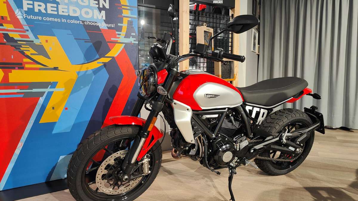 Ducati Scrambler 803cc, street / классические