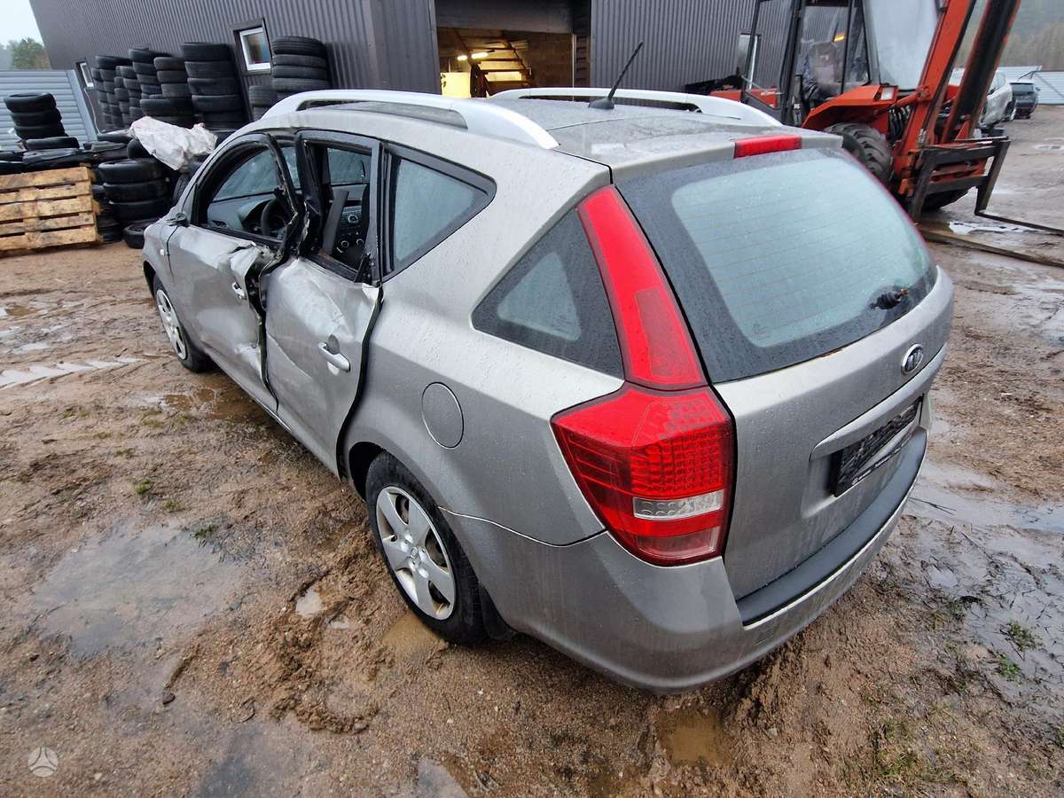 Kia Ceed по частям