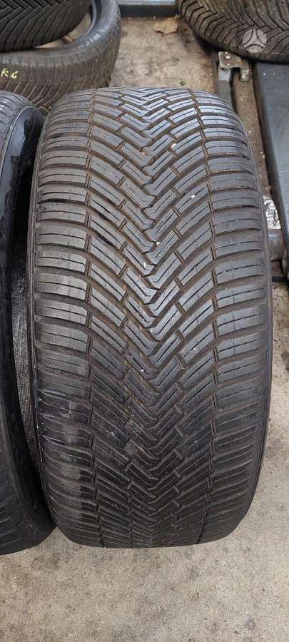Continental, all-season 245/45 R18