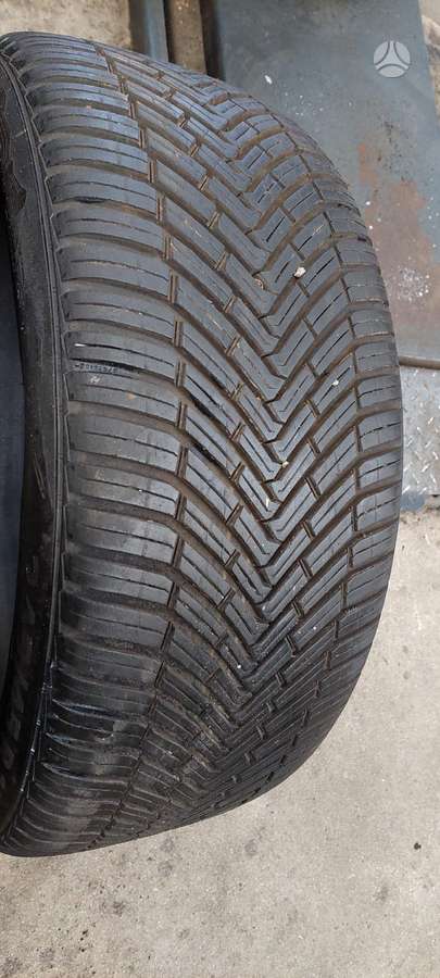 Continental, all-season 245/45 R18