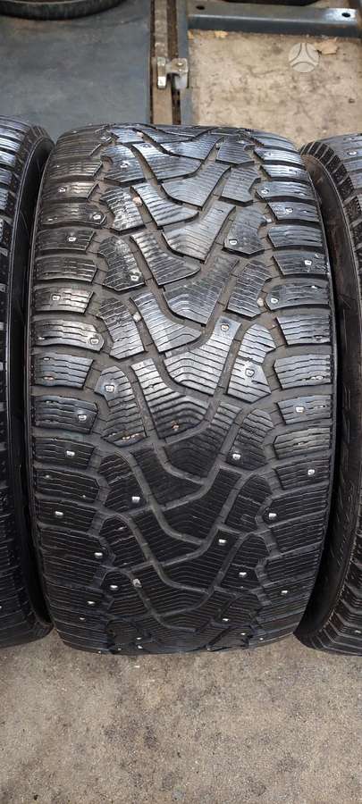 Pirelli, žieminės 315/35 R20