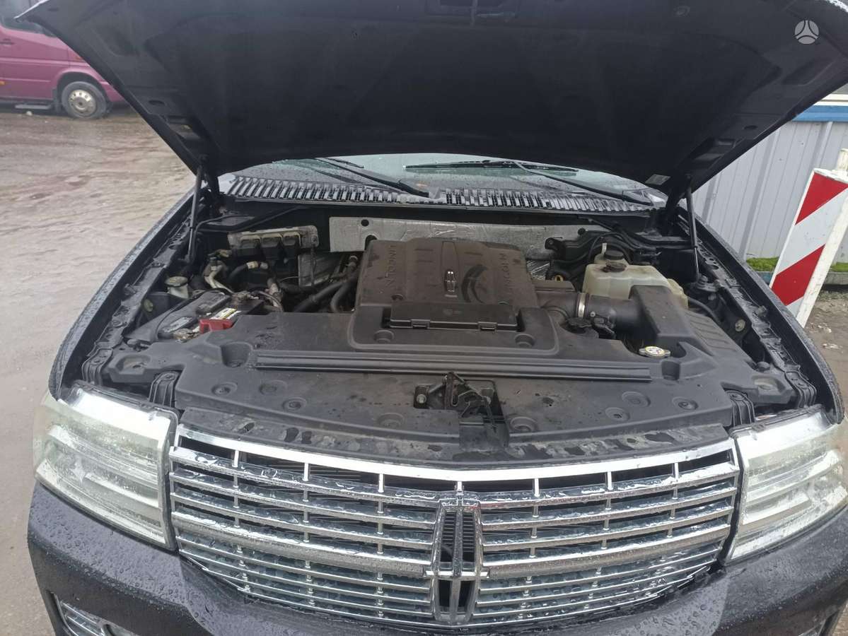 Lincoln Navigator Vin 5lmjj3j51bej01043