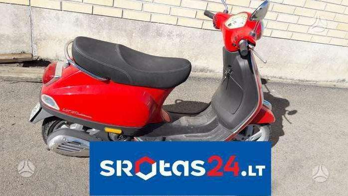 Piaggio Vespa, scooters / mopeds