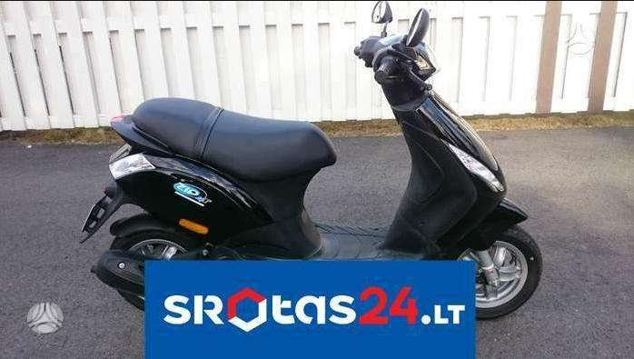 Piaggio Zip, motoroleriai / mopedai