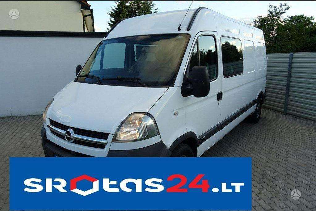 Opel Movano, preču