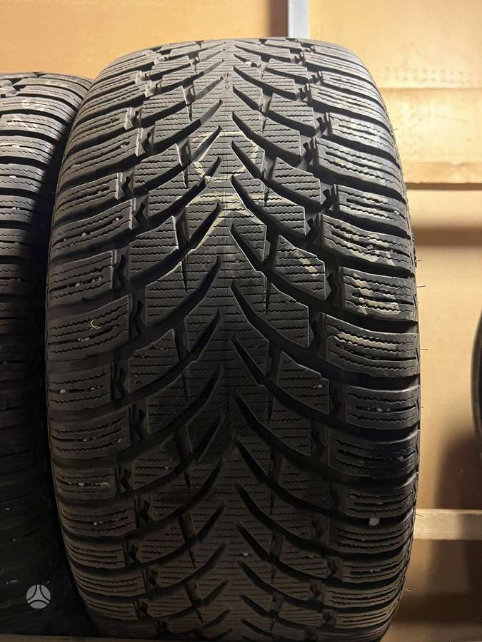 Nokian, всесезонные 275/45 R21