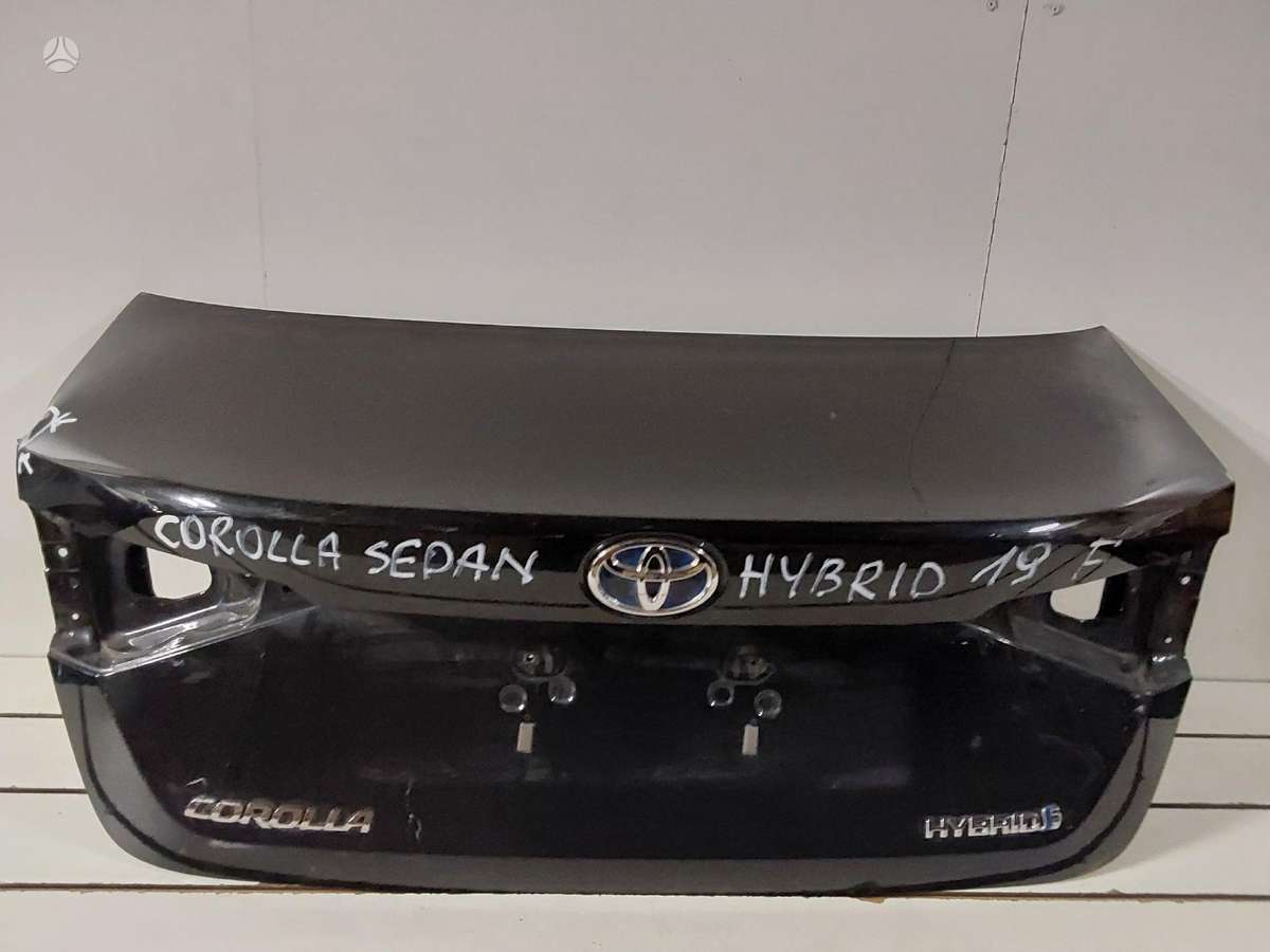 Toyota Corolla kėbulo dalys