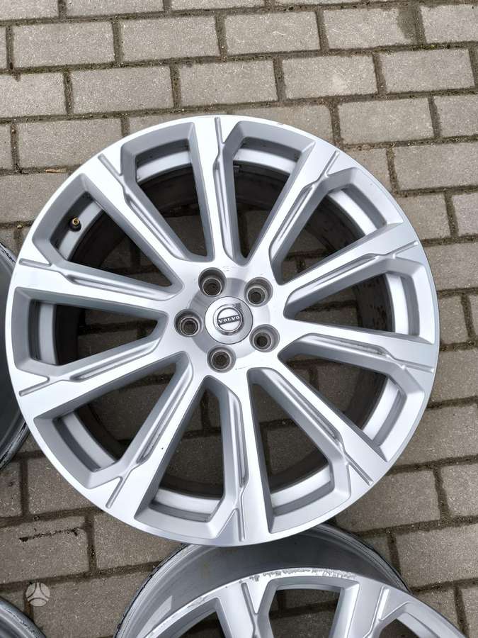 Volvo, light alloy, R20