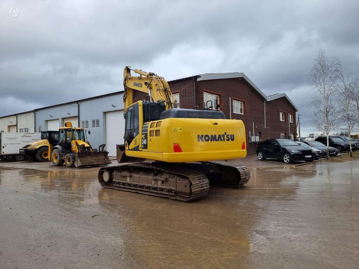 Komatsu PC240 LC-10, excavator
