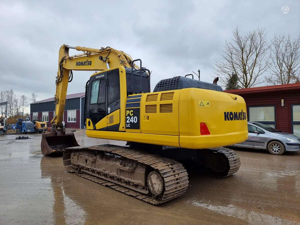 Komatsu PC240 LC-10, экскаваторы