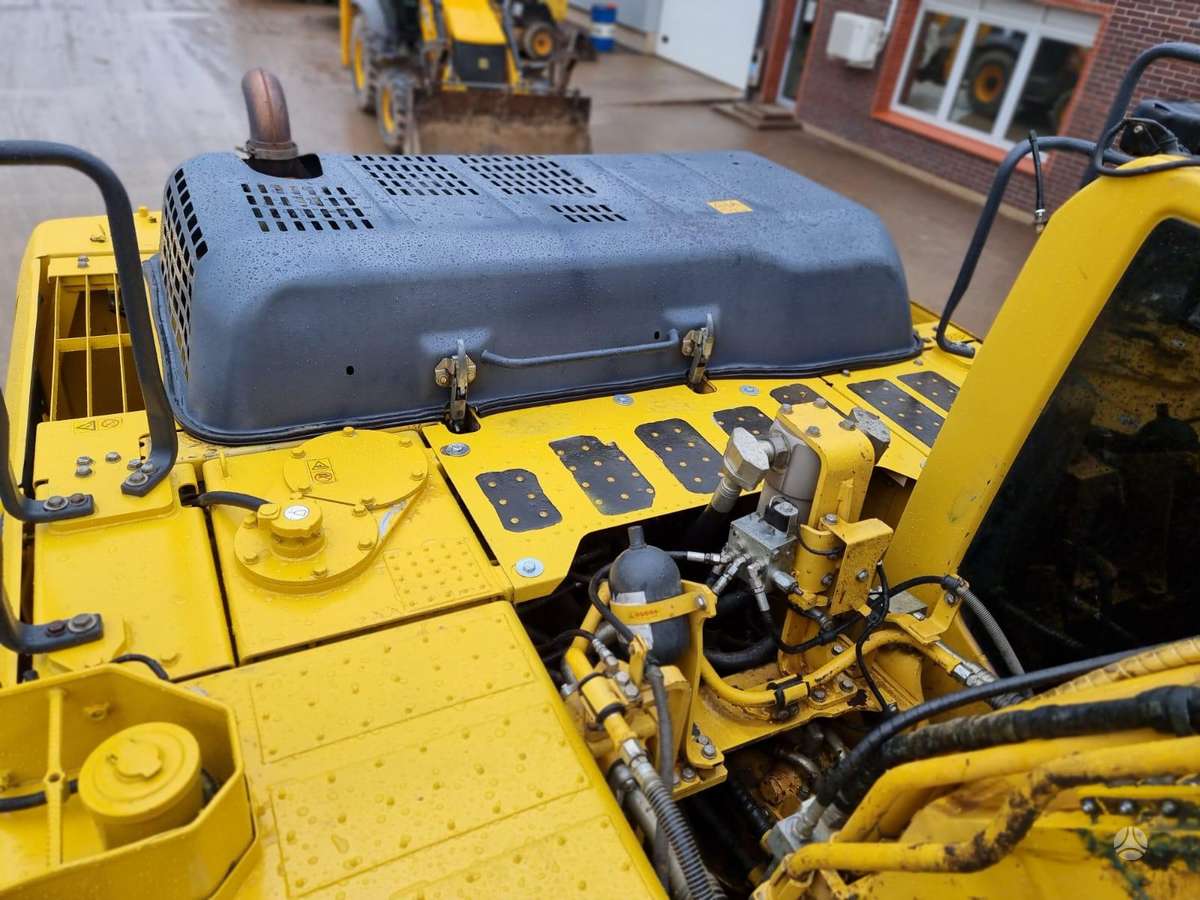 Komatsu PC240 LC-10, экскаваторы