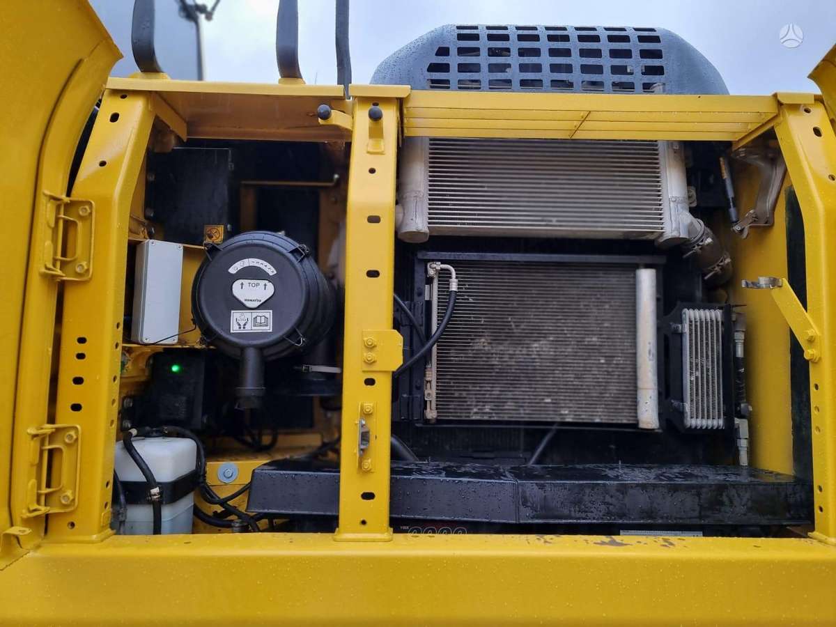 Komatsu PC240 LC-10, excavator