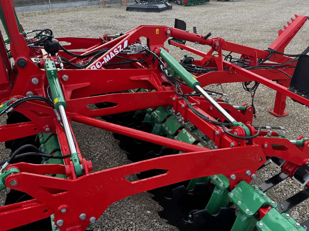 AGRO-MASZ BT Cut 40, žemės dirbimo / ruošimo technika
