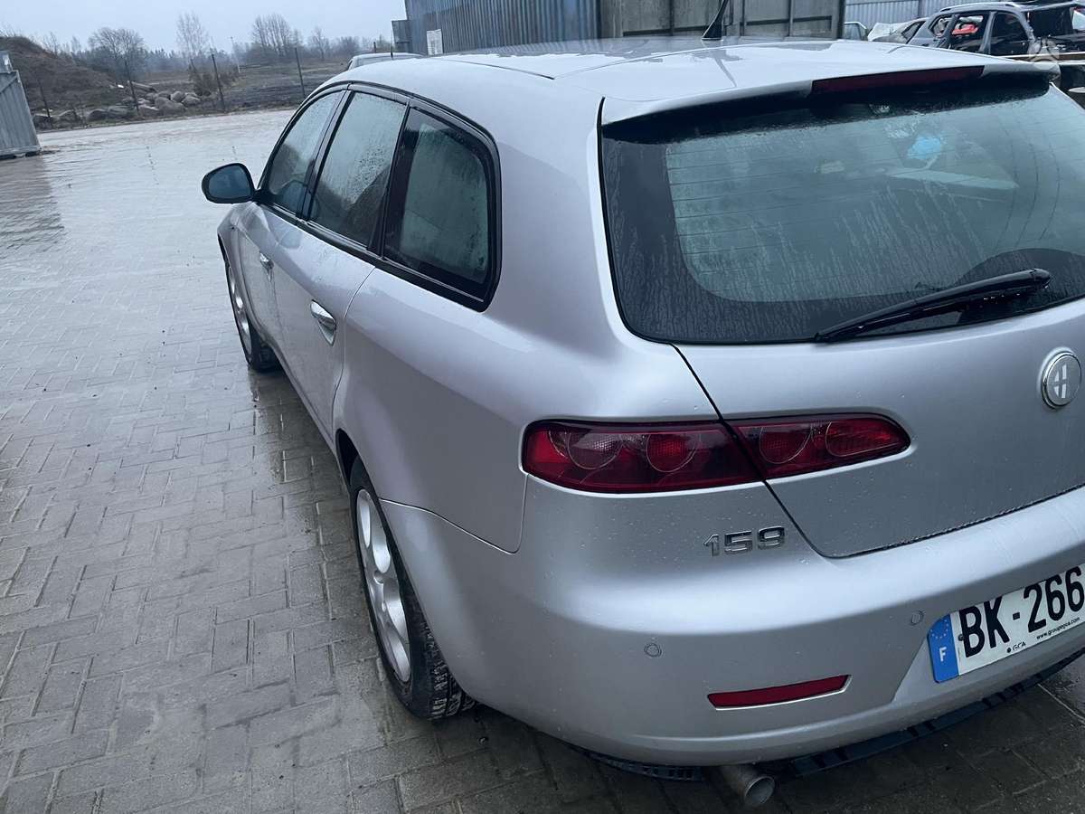 Alfa Romeo 159 по частям