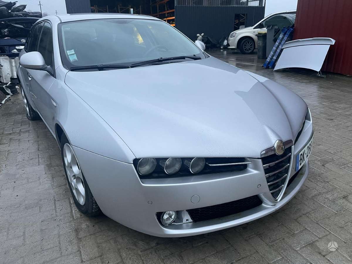 Alfa Romeo 159 for parts
