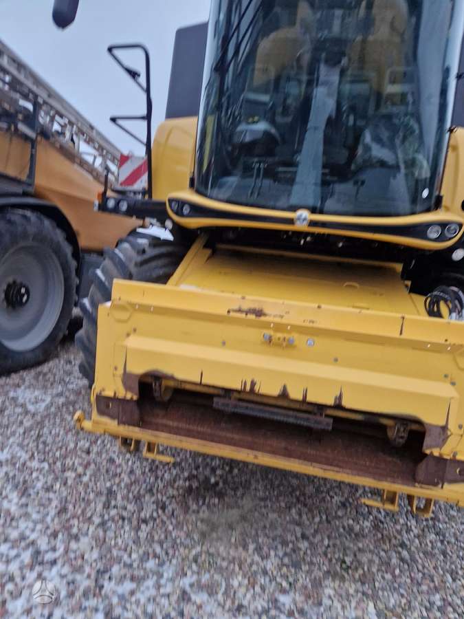 New Holland CX 8.85, комбайны