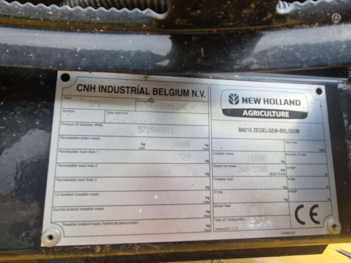 New Holland CX 8070, combine harvesters