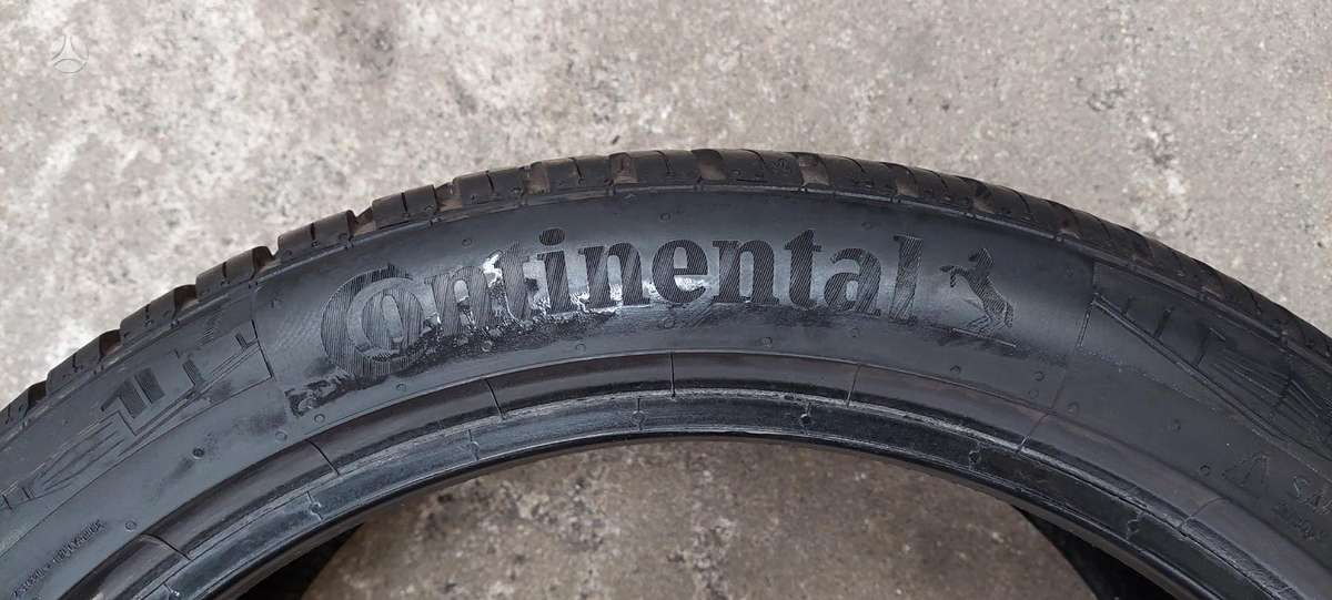 Continental, all-season 235/40 R18