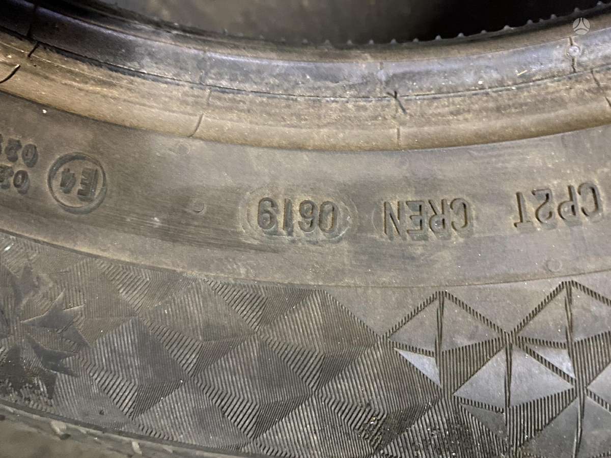 Continental, всесезонные 255/55 R18